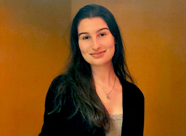 Headshot of Alaina Schnell