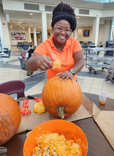 HFC International Admissions Associate Sulian Larmond shows us what's inside her pumpkin. 